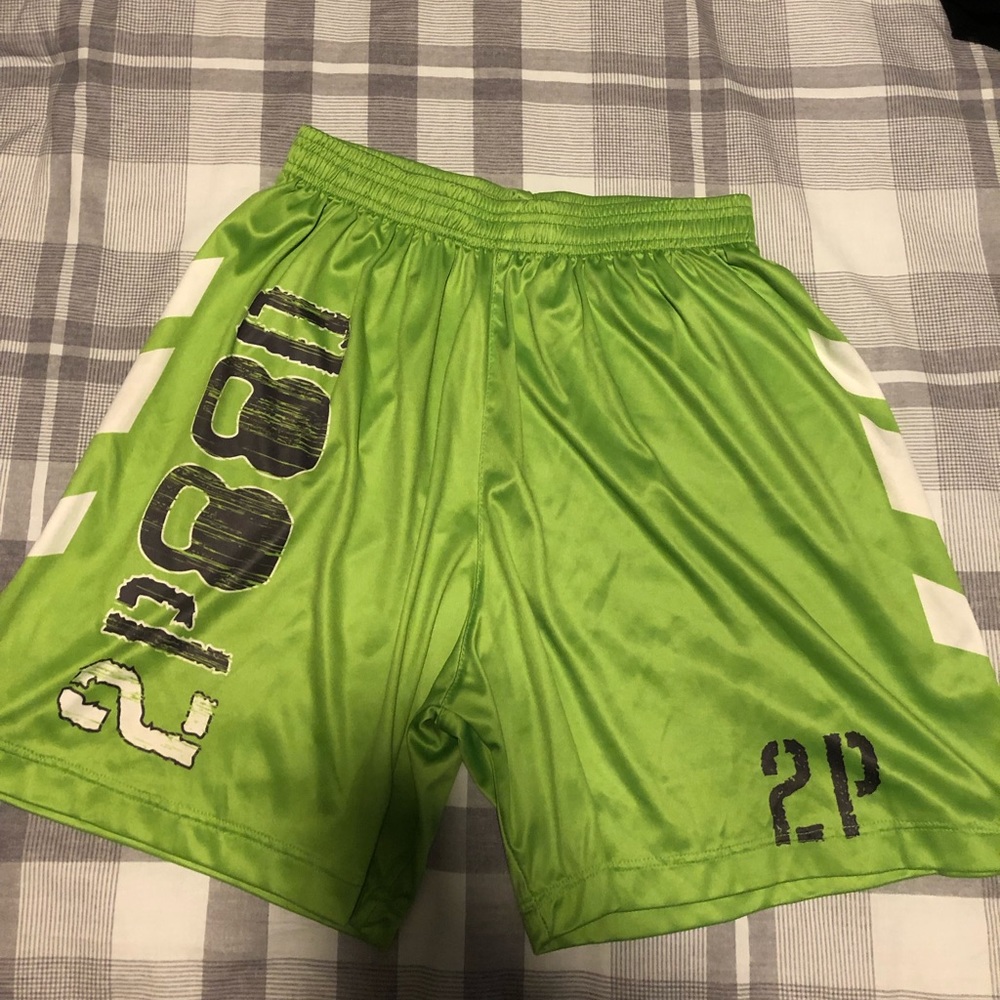 2Pood Shorts.